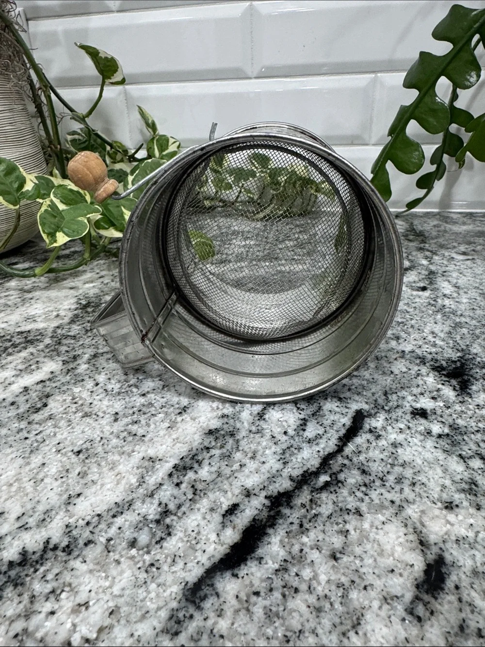 Vintage Stainless Steel Flour Sifter | 3-Cup Capacity with Wooden Knob Crank